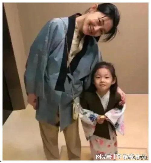 娱乐圈吃瓜爆料沙雕,沙雕吃瓜,揭秘明星幕后趣闻